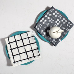 Brush Grid Napkin Set - White